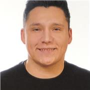 Estudiante de ingeniería da clases de matemáticas y física a niños de la ESO y Bachillerato